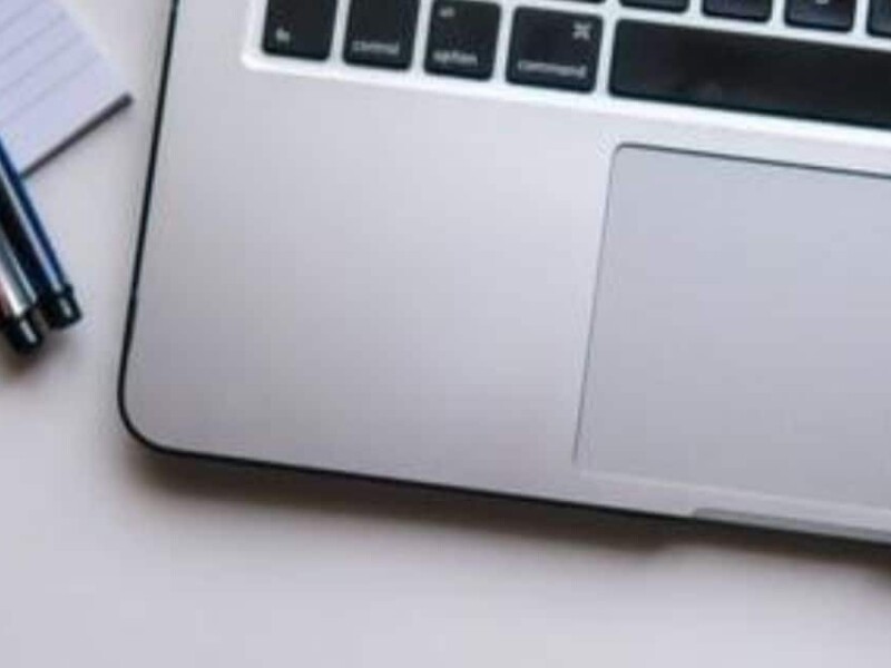 Connected earphone to listen audio to pdf files