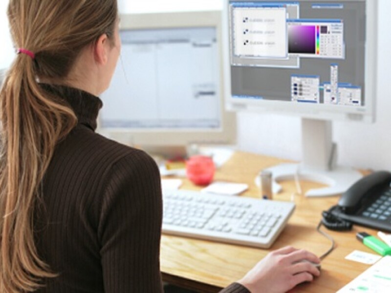 woman_working_on_computer_graphic_design.jpg